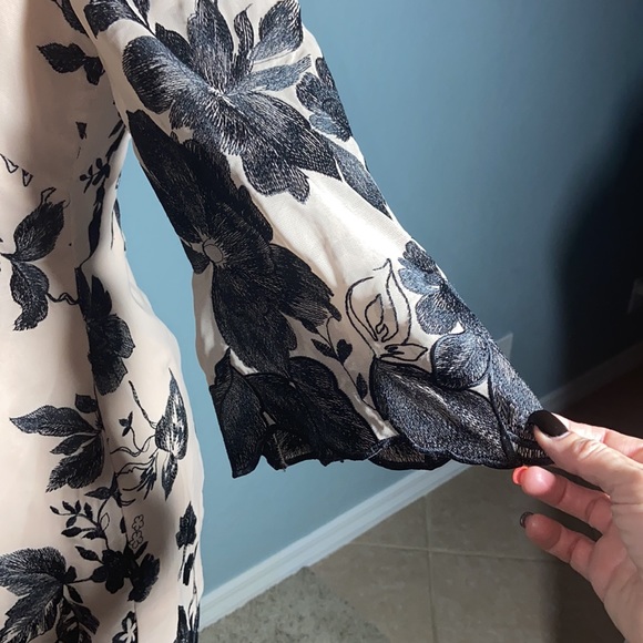 Like new Dress the Population Paige Embroidered Shift Dress - Picture 11 of 16